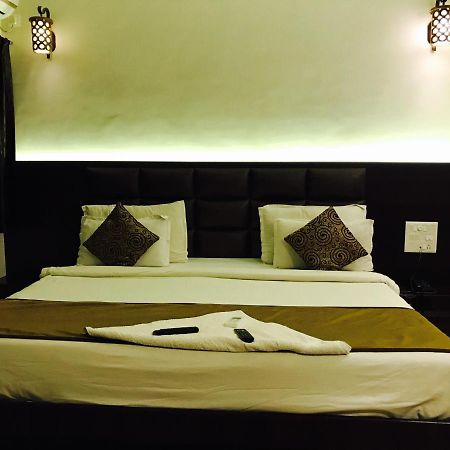 Hotel Sai Kripa Imperial Daman Exteriör bild