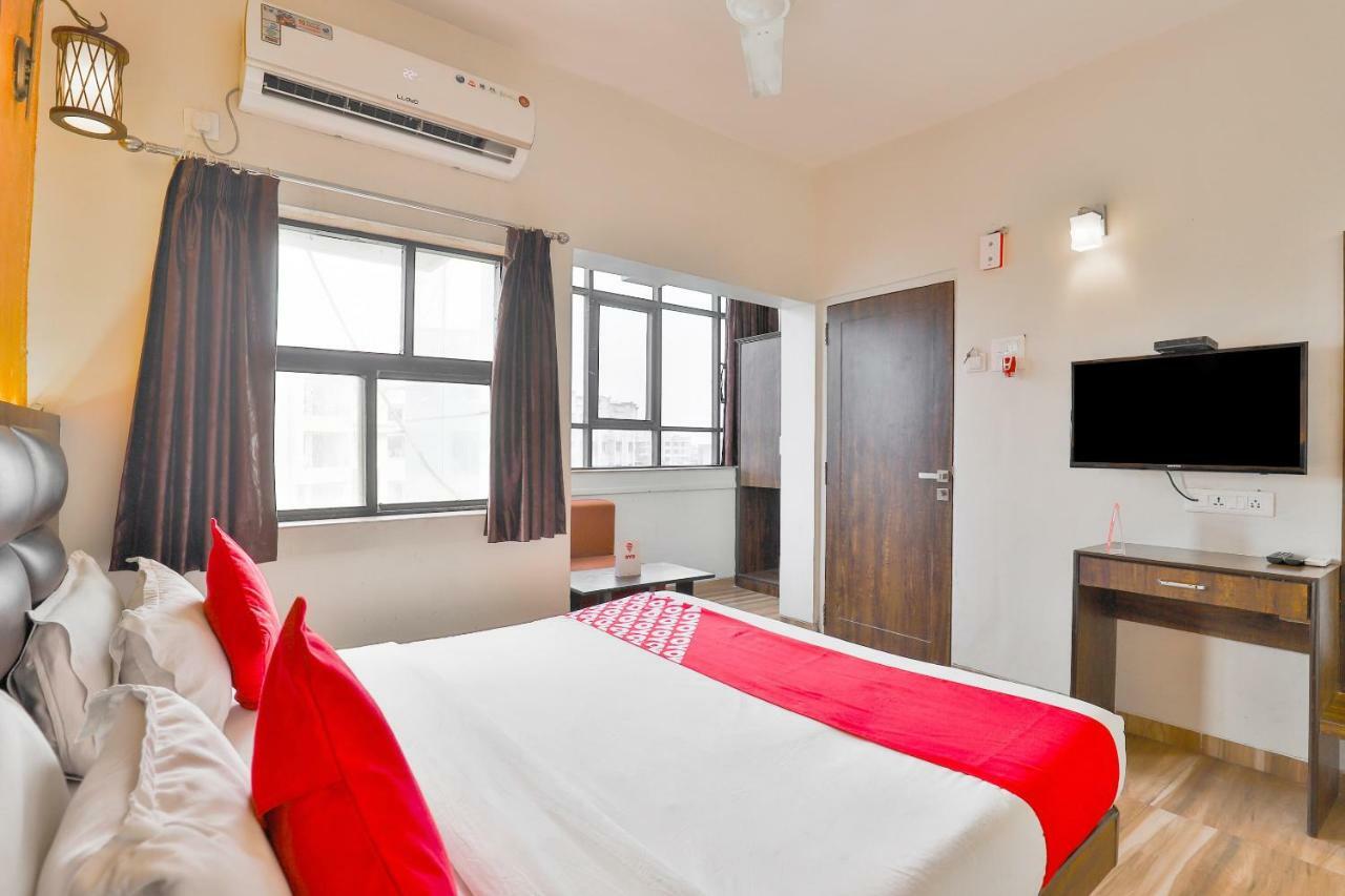 Hotel Sai Kripa Imperial Daman Exteriör bild