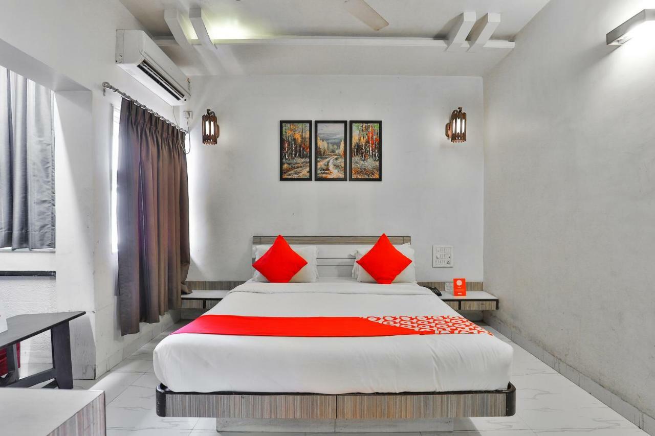 Hotel Sai Kripa Imperial Daman Exteriör bild