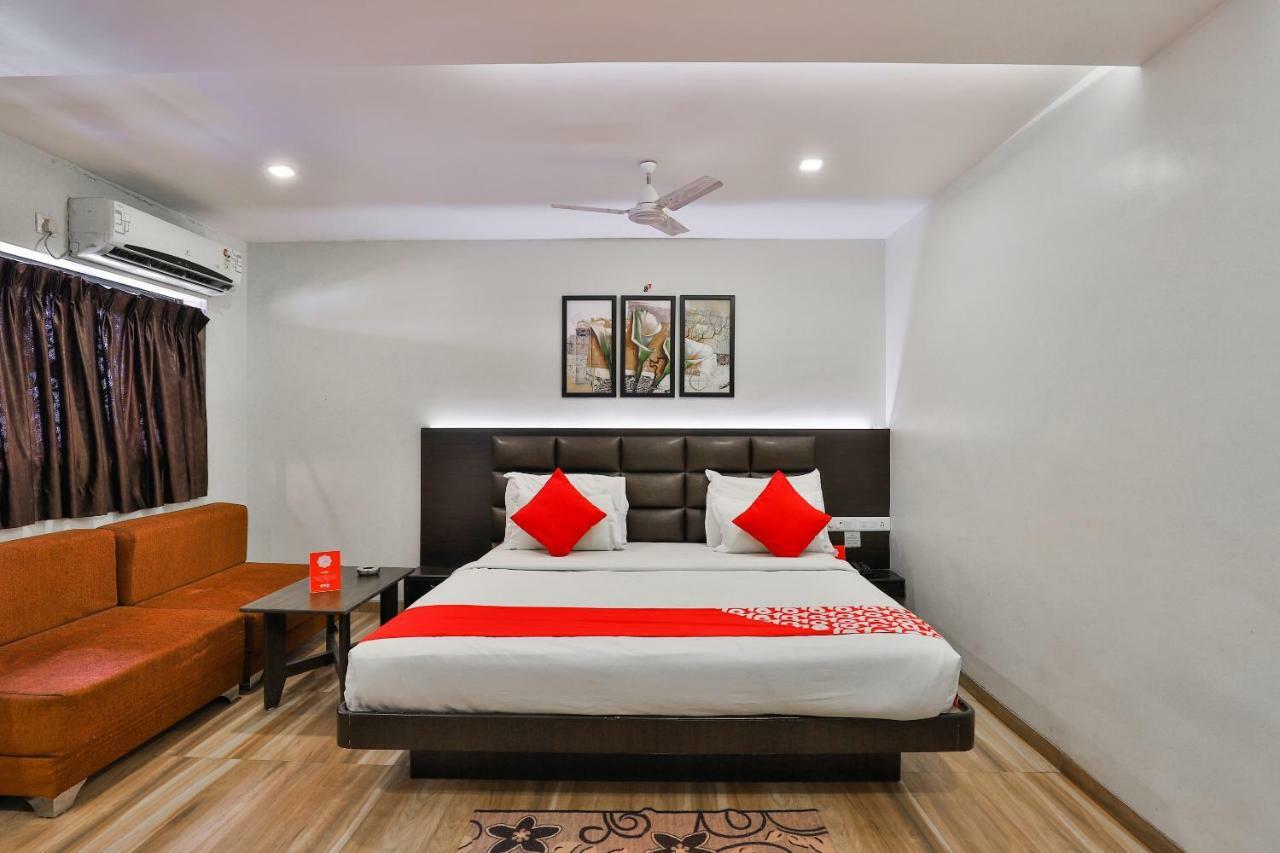 Hotel Sai Kripa Imperial Daman Exteriör bild