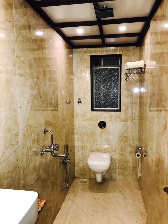 Hotel Sai Kripa Imperial Daman Exteriör bild