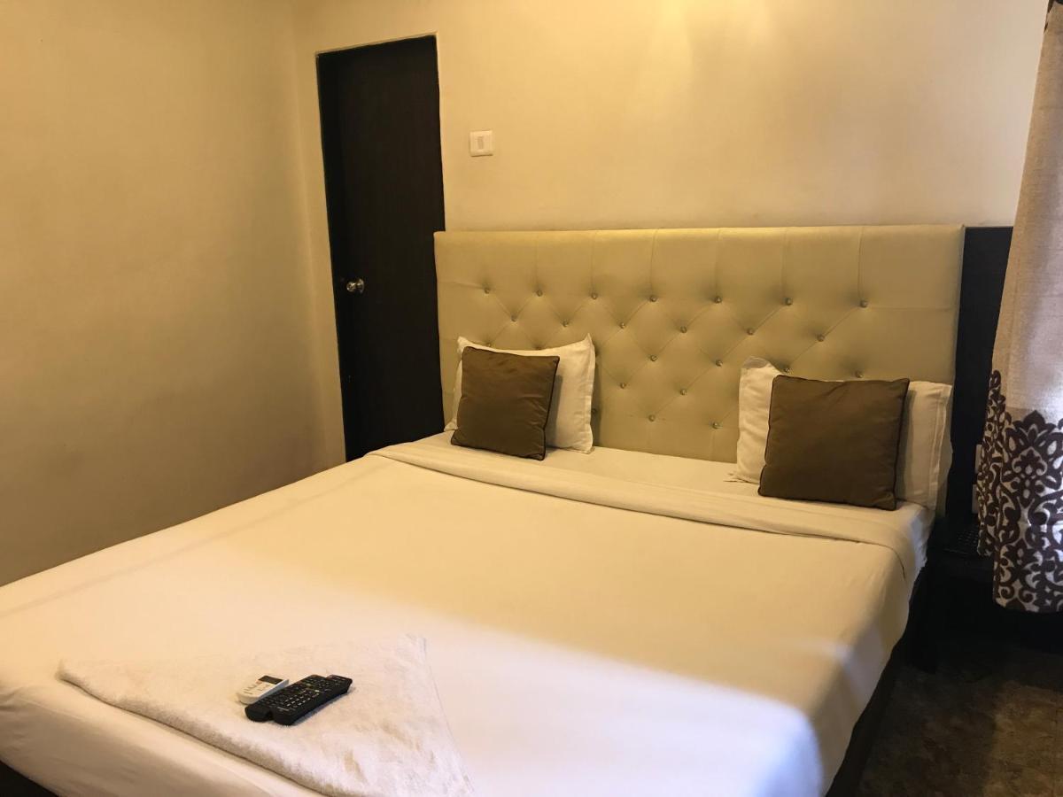 Hotel Sai Kripa Imperial Daman Exteriör bild